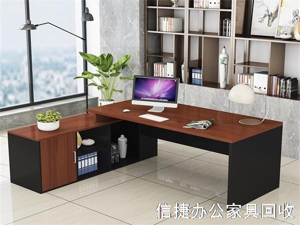 北京班臺(tái)回收價(jià)格，北京經(jīng)理桌回收