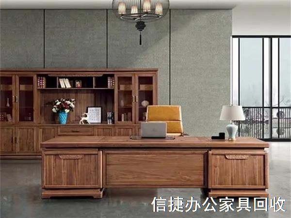 回收辦公家具，回收老板臺，回收屏風(fēng)工位